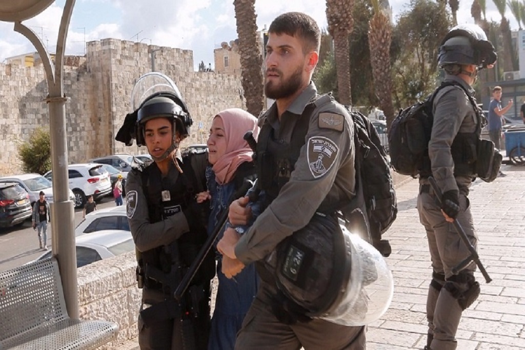 Dozens wounded, arrested in Israeli attack on Palestinians in al-Quds