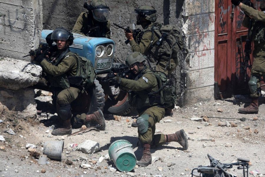 Three Palestinians injured as settlers attack their vehicles in West Bank city of Nablus