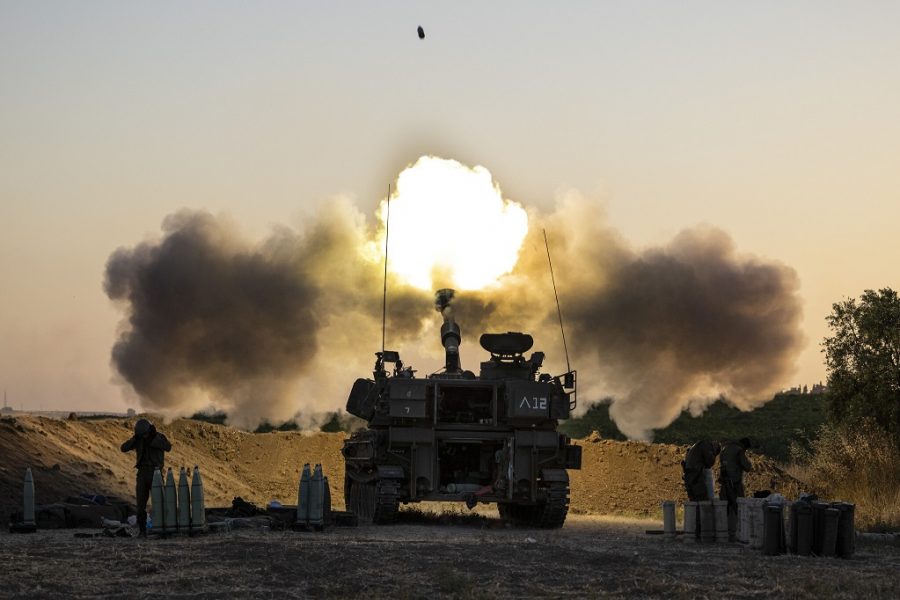 Israel takes Gaza under artillery fire, airstrikes