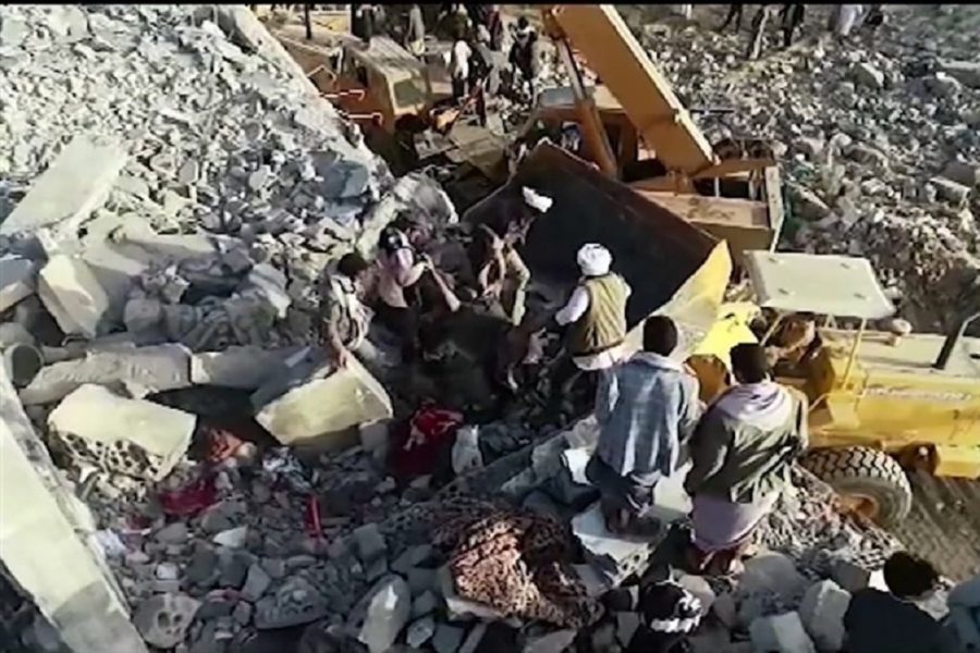 Saudi bombardments kill 1 civilian and injures scores of people in Yemen