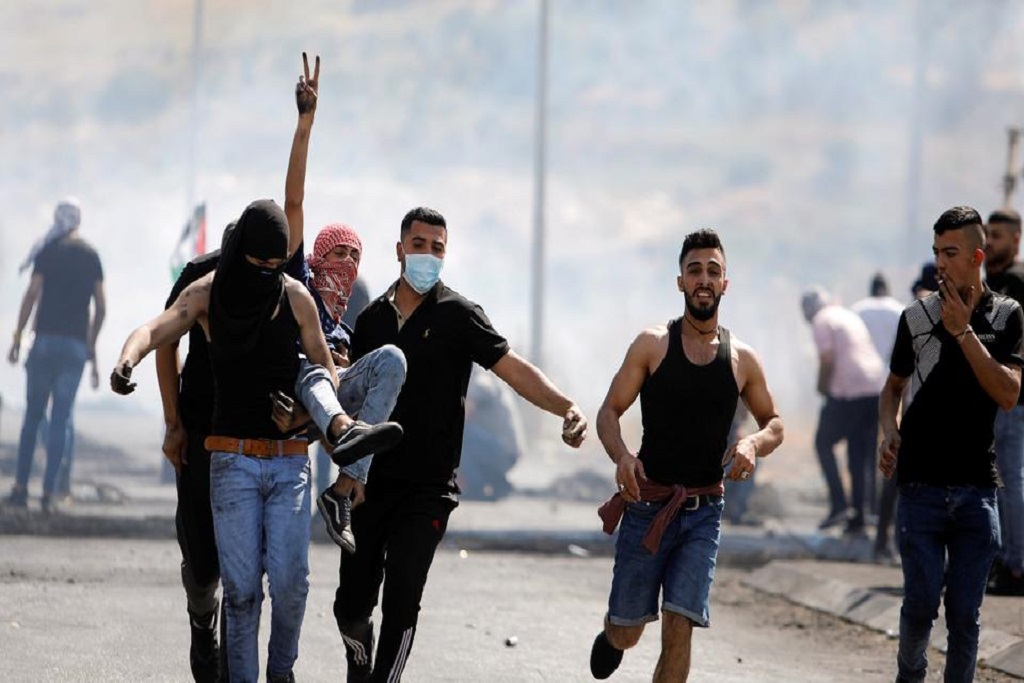 At least 70 injured as Israeli forces attack Palestinians in the holy month of Ramadan