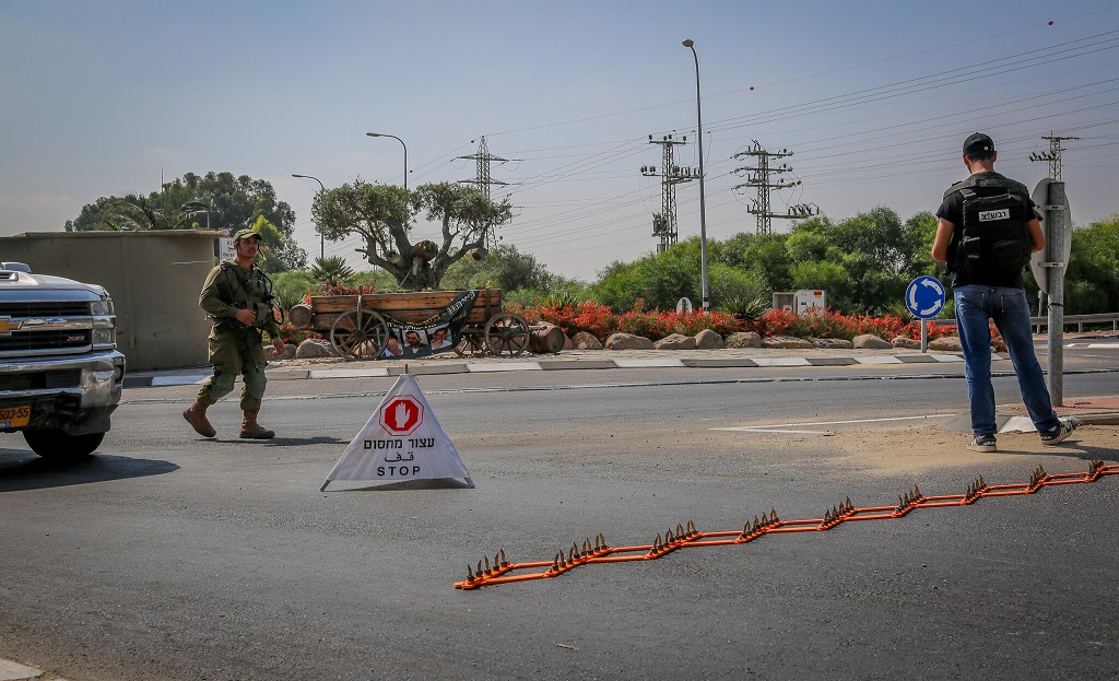 Hamas slams Israel’s road closures along border with Gaza Strip