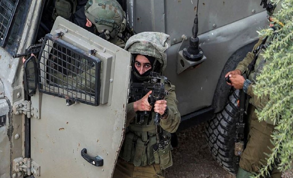 Israeli forces kidnap over 40 Palestinians in al-Khalil