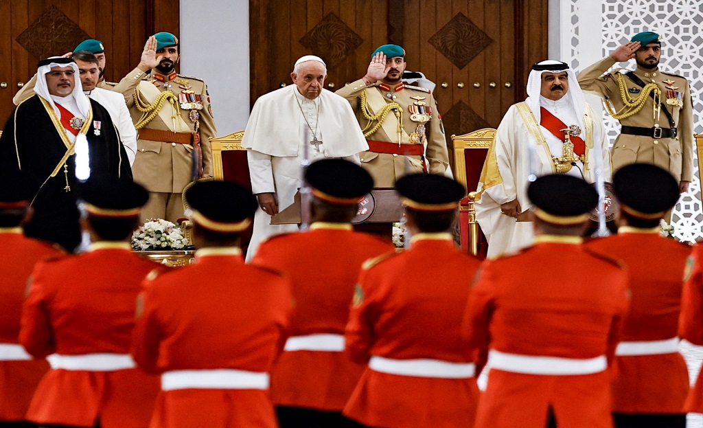 Bahraini’s Al Khalifah regime exploiting Pope’s visit to cover up its crimes