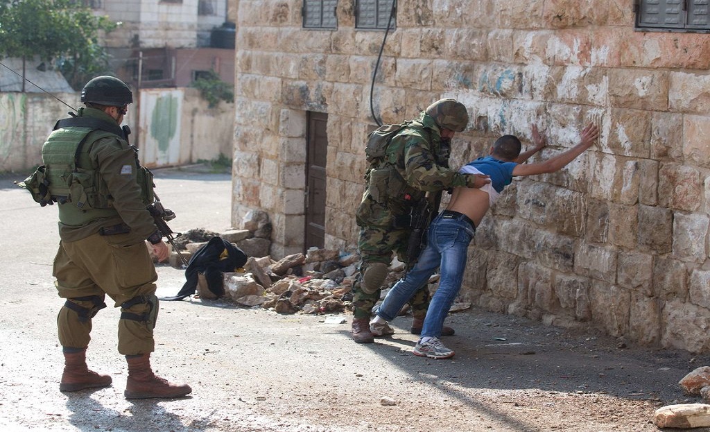 Zionist attack on Palestinian demonstrations in Hebron