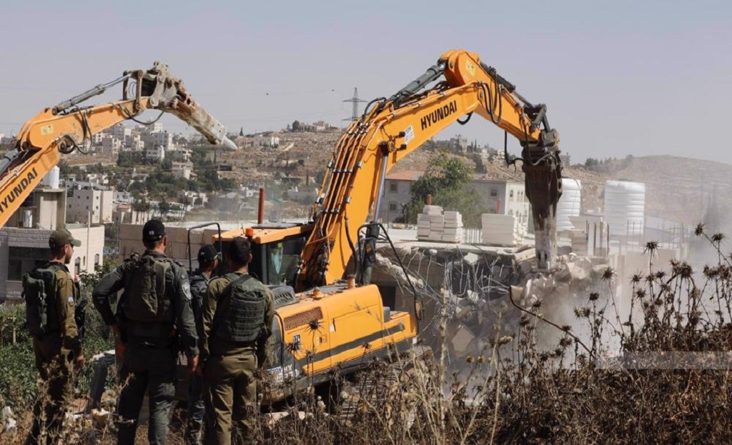 Zionist court sanctions the demolition of Palestinian school in Yatta