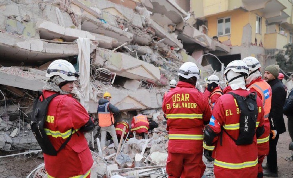 Turkey earthquake rescue operations to end, government says