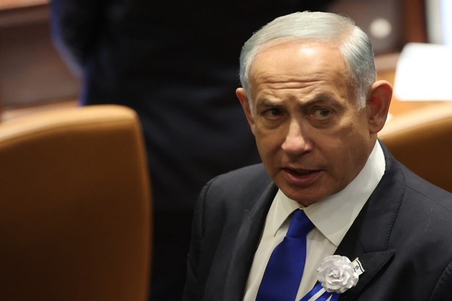 Netanyahu bars ministers from visiting US