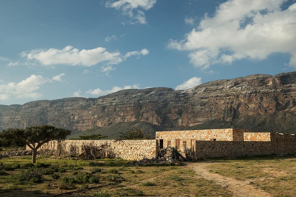 Imarati Yajenga vitongoji kwa ajili ya askari wa Israel katika mji wa Socotra, Yemen