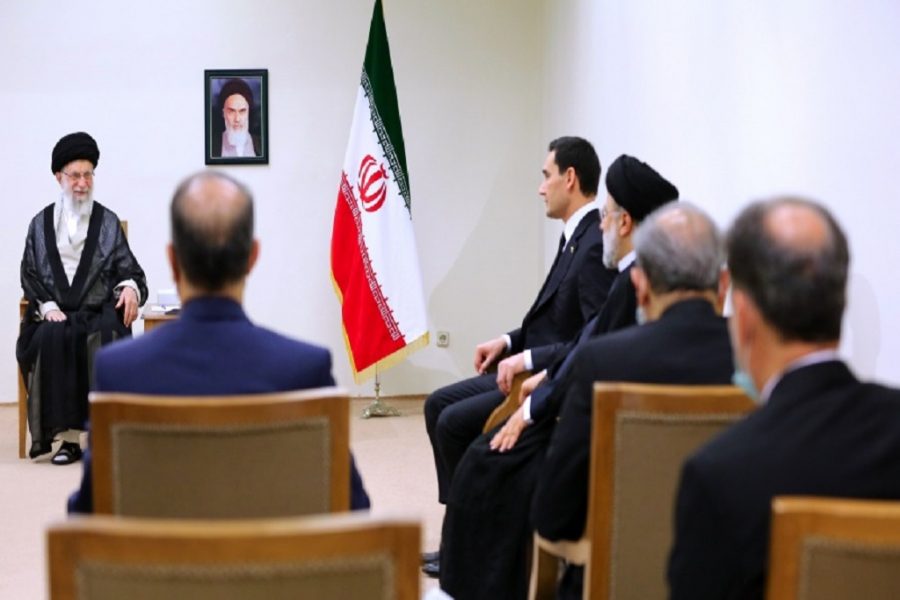 Kiongozi Muadhamu: Sera za Iran zinatoa kipaumbele juu ya kuimarisha uhusiano na majirani