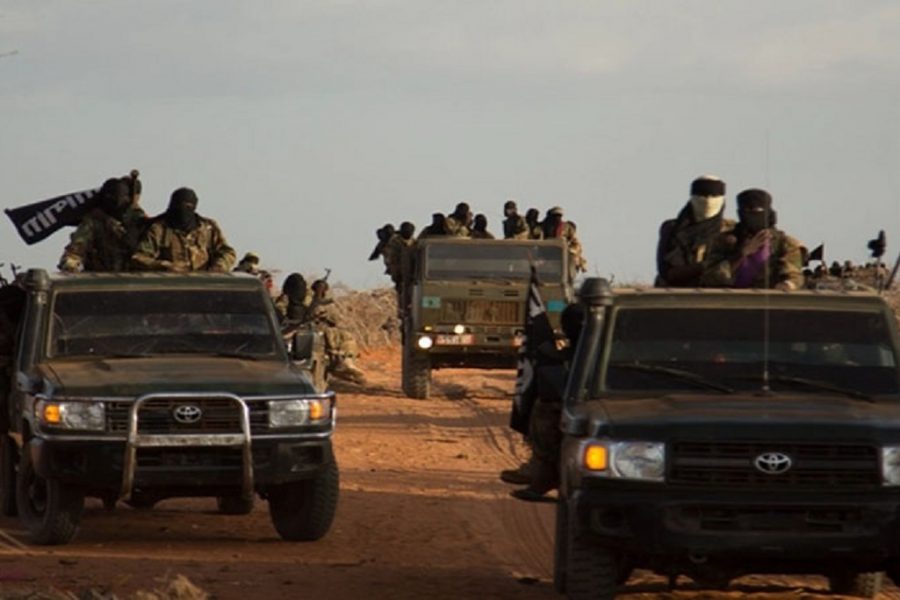 Magaidi wa al Shabab waua raia wasiopungua 18 na kuchoma moto malori ya chakula katikati ya Somalia