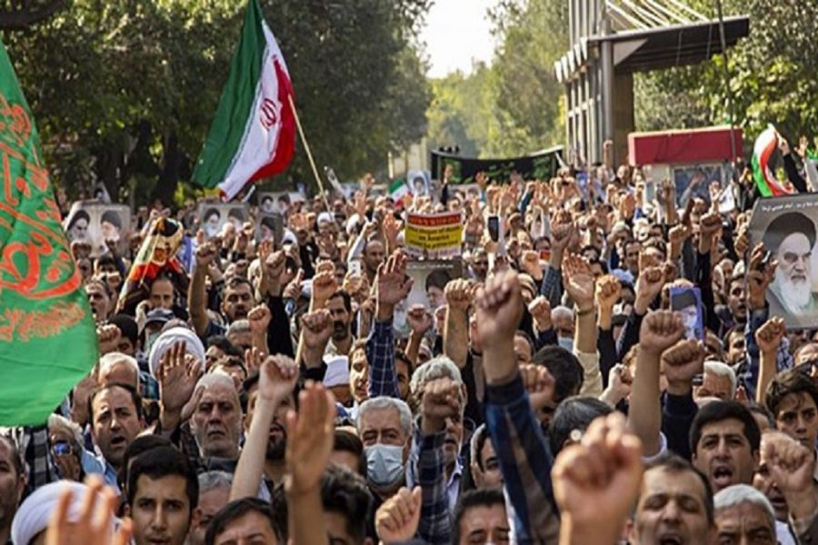 Leo wananchi wa Iran wanafanya maadamano ya nchi nzima kulaani shambulio la kigaidi