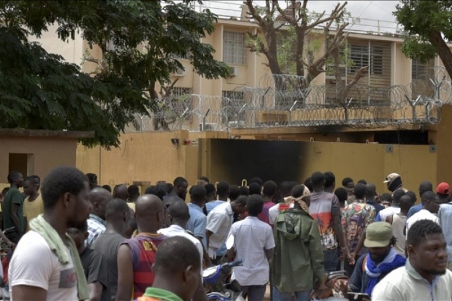 Waandamanaji wenye hasira wajaribu kuvamia ubalozi wa Ufaransa nchini Burkina Faso