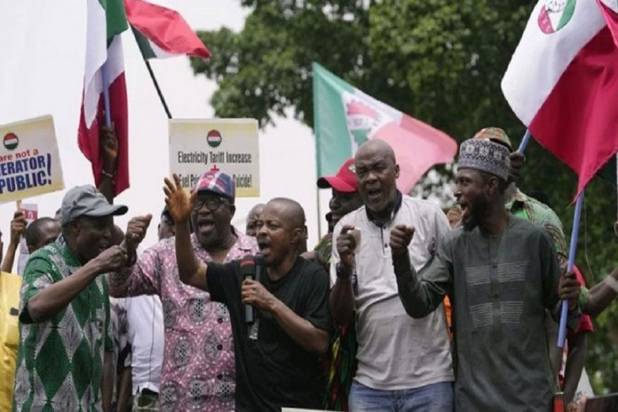 Mgomo wa wafanyikazi nchini “Nigeria” walemaza sehemu muhimu za nchi hio!