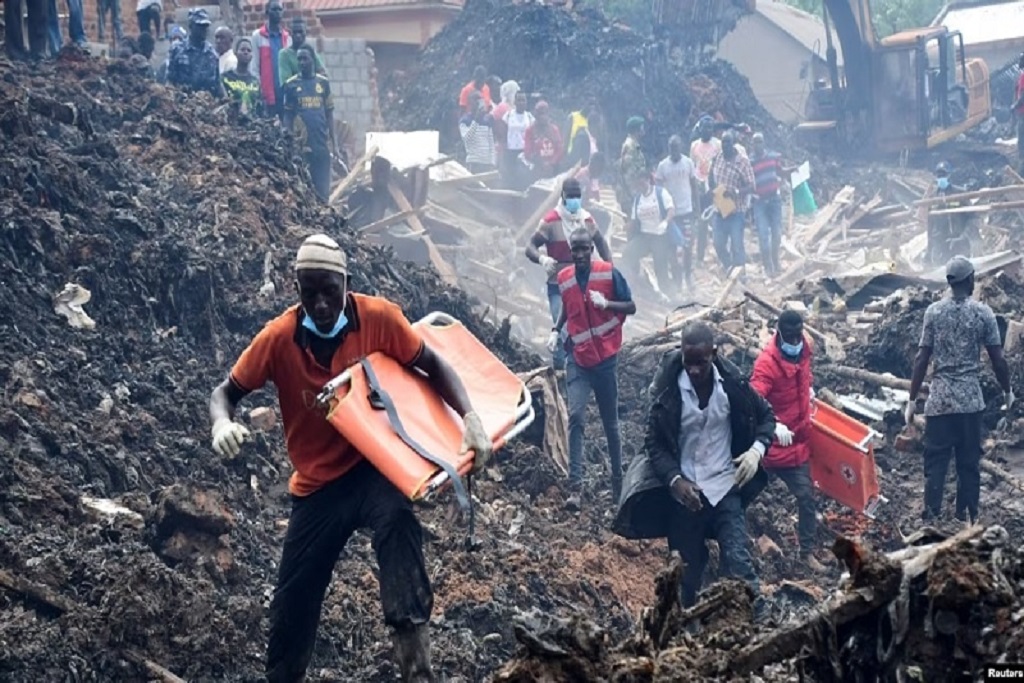 Watu 23 waaga dunia katika tukio la jaa la taka kuporomoka katika mji wa Kampala