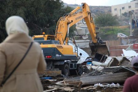 اسرائیل نے فلسطینیوں کے 11 مکانات مسمار کردیے، درجنوں بے گھر