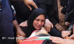 اسرائیلی فوج کا شہید فلسطینی کے جنازے کے جلوس پر حملہ