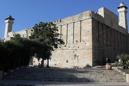 مسجد ابراہیمی میں اسرائیل کے صدر کی آمد پر سخت رد عمل
