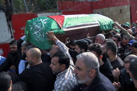 لبنان میں فلسطینیوں کی تشییع جنازہ پر فائرنگ، دس جاں بحق و زخمی