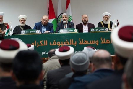 ہم فلسطینیوں کی صفوں میں اتحاد کے خواہشمند ہیں: خالد مشعل