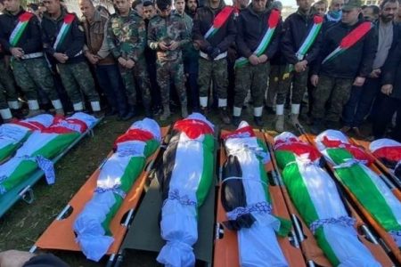 فلسطین میں المناک ٹریفک حادثے میں جاں بحق 8 افراد کی تدفین