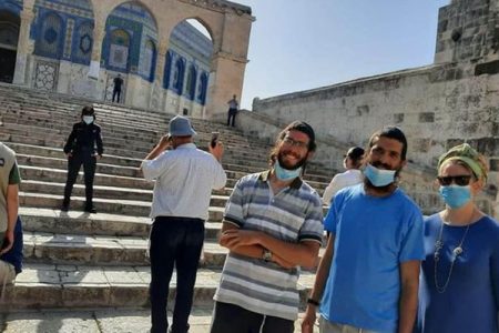 فول پروف سیکیورٹی میں یہودی آبادکاروں کے ذریعے قبلہ اول کی بے حرمتی
