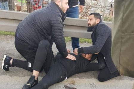 اسرائیلی آباد کاروں کے قاتلانہ حملے میں دو فلسطینی بھائی زخمی