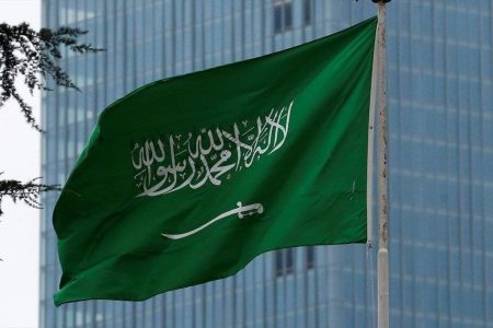 سعودی پرچم سے کلمہ طیبہ مٹانے کا ترمیمی بل منظور! / کیا سرزمین عرب کے یہودیانے کا منصوبہ ہے!