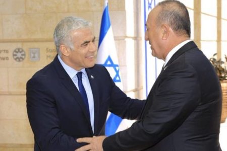 ترک وزیر خارجہ کی اپنے صہیونی ہم منصب سے ملاقات