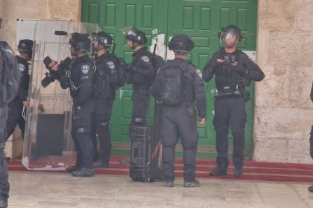 اسرائیلی سکیورٹی میں 1044 آبادکاروں کا مسجد اقصیٰ پر حملہ