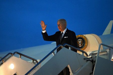 امریکی صدر کا متوقع دورہ مشرق وسطیٰ اور اسکے اثرات