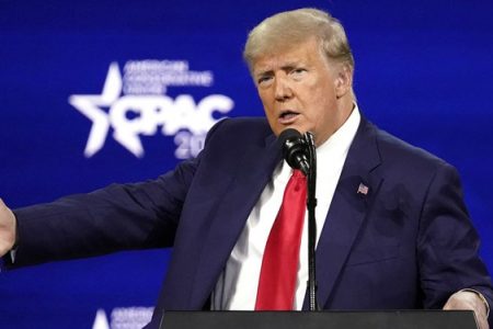 ٹرمپ: ڈیموکریٹ ایک ٹوٹتی ہوئی قوم کا بیانیہ بدلنا چاہتے ہیں