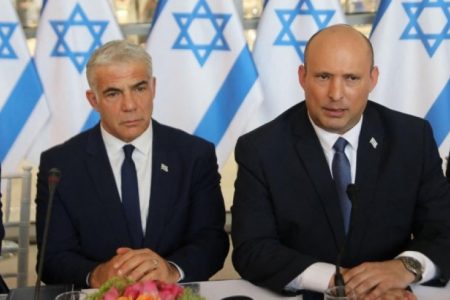 اسرائیلی پارلیمنٹ تحلیل کرنے کے لیے بینیٹ اور لاپڈ کا اتفاق/ اسرائیل کی اتحادی کابینہ بکھرنے کے دہانے پر، پانچویں مرتبہ ہوں انتخابات