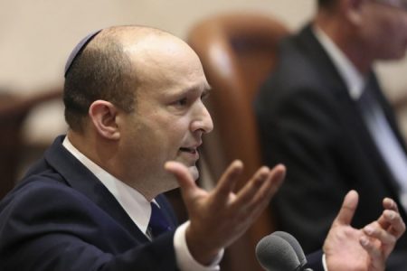 اسرائیلی حکومت کا شیرازہ بکھرنے سے نہیں روک سکتے: نفتالی بینٹ