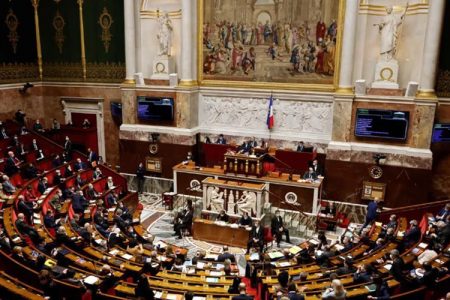 فرانس کے 38 ارکان پارلیمان کا نسل پرست اسرائیل پر پابندیاں لگانے کا مطالبہ