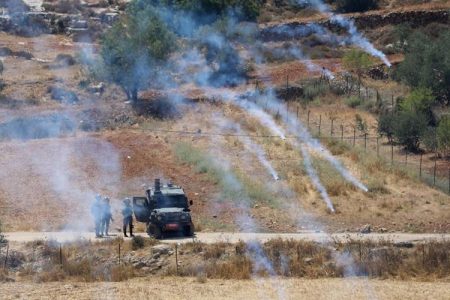 غرب اردن: عید کے پہلے دن یہودی آباد کاروں کے فلسطینیوں پرحملے