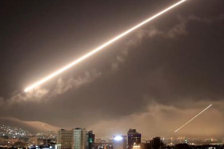 اسرائیل کی دمشق پر بمباری میں تین شامی فوجی جاں بحق