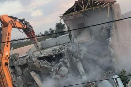 فلسطینیوں کے مزید تین مزید گھر مسمار ، 30 فلسطینی بے گھر