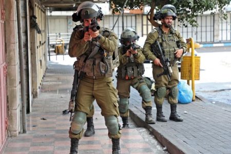 مغربی کنارے میں یہودی شرپسندوں کے فلسطینیوں اوران کی املاک پر حملے