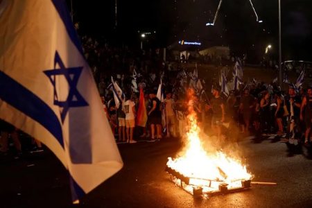 عدالتی اصلاحات کےخلاف احتجاج، اسرائیلی ایٹمی سائنسدانوں کےاستعفےکا امکان