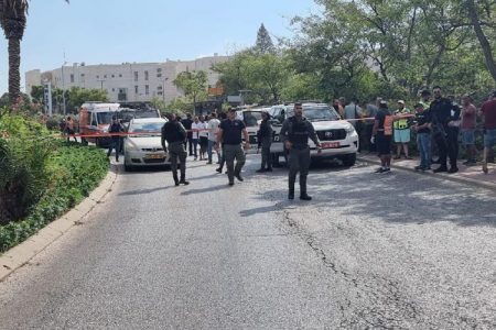 غرب اردن: فائرنگ سے 6 یہود آبادکار زخمی، فلسطینی حملہ آور شہید