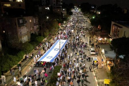 نیتن یاھو کے خلاف دوبارہ احتجاج، مظاہرین کی ملک جام کرنے کی دھمکی