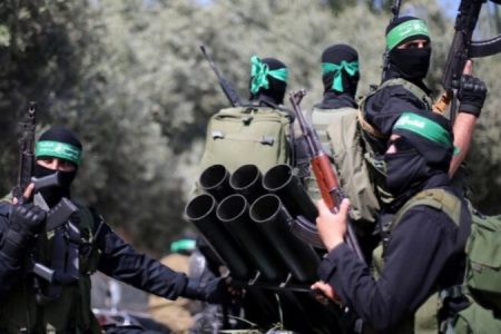 غاصب اسرائیل کے فوجی اڈوں پر فلسطینی استقامت کے حملے