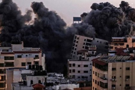 طوفان الاقصٰی کا انیسواں دن| غاصب صہیونیوں کے حملوں میں 24 گھنٹوں میں 1400 شہید، بچوں اور خواتین سمیت 7165 فلسطینی شہید