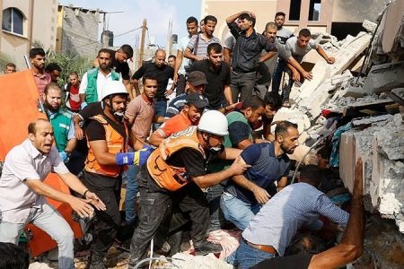 فلسطینی مجاہدوں اور صیہونی حکومت کے فوجیوں کے درمیان شدید جنگ جاری