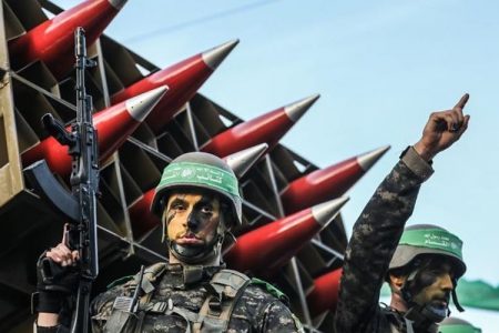 نیتن یاھو اور قابض فوج کی نیندیں اڑا دینے والا نیا القسام راکٹ ’سام18‘