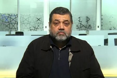 بائیڈن کے بیانات ہوائی فائر، امریکا عملا جارحیت میں شامل ہے: حمدان