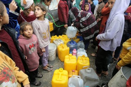 غزہ میں قحط کاخطرہ ہر لمحے بڑھتا جا رہا ہے: عالمی ادارہ صحت