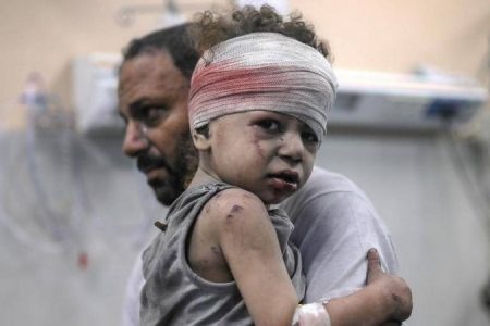 غزہ میں فلسطینی عورتوں اور بچوں کا قتل عام