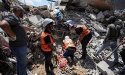 رفح پر صیہونی فوج کے حملوں میں کم سے کم ساٹھ فلسطینی شہید